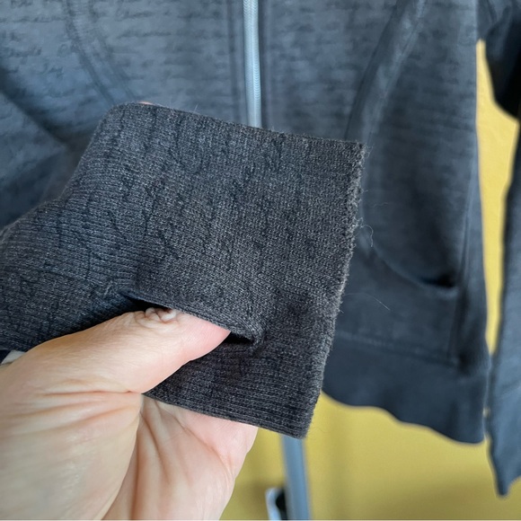 Lululemon Scuba Hoodie Manifesto Script Ghost Black - Picture 7 of 16